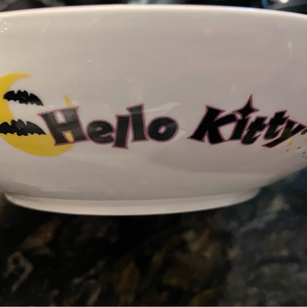 🎃👻Hello Kitty Halloween set of Bowls - Picture 2 of 4